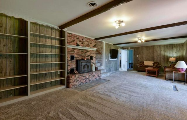 615 Main Street, Crane, MO 65633