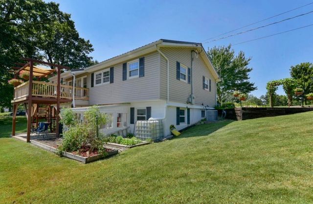 615 Main Street, Crane, MO 65633