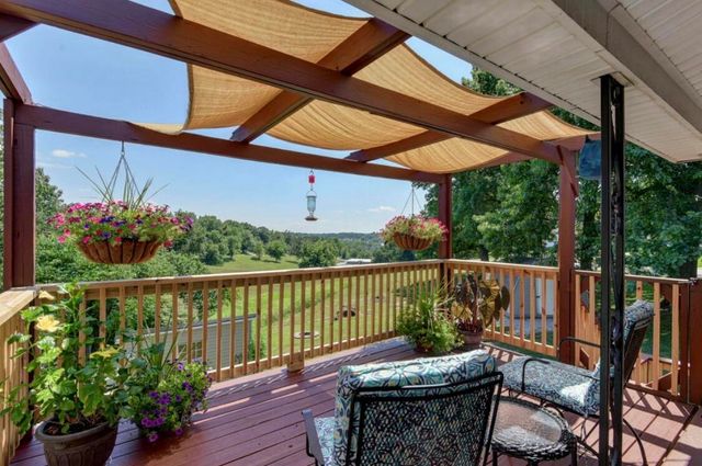 615 Main Street, Crane, MO 65633