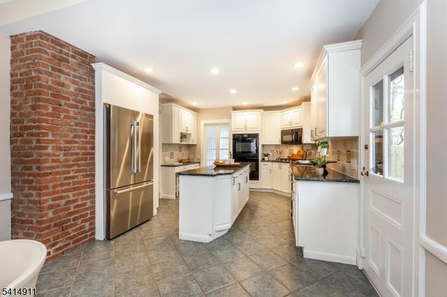 416 Twin Oak Rd, South Orange Village Twp., NJ 07079