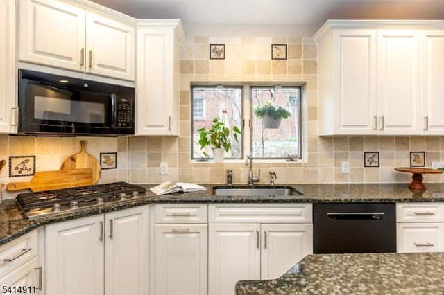 416 Twin Oak Rd, South Orange Village Twp., NJ 07079