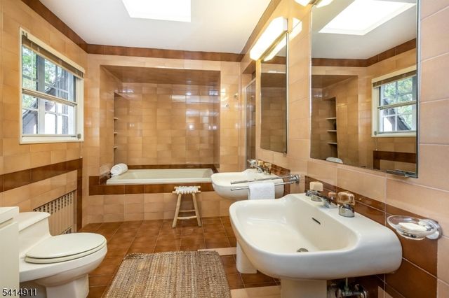 416 Twin Oak Rd, South Orange Village Twp., NJ 07079