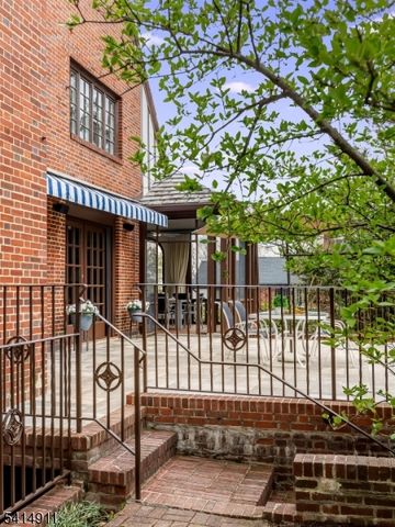 416 Twin Oak Rd, South Orange Village Twp., NJ 07079