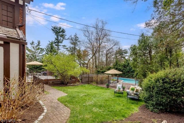 416 Twin Oak Rd, South Orange Village Twp., NJ 07079