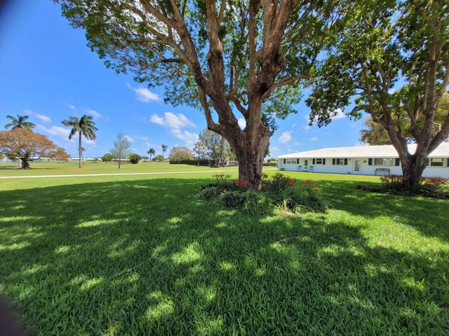 300 SW Golfview Terrace 142, Boynton Beach, FL 33426