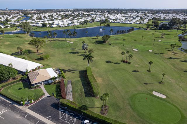 300 SW Golfview Terrace 142, Boynton Beach, FL 33426