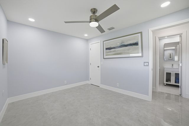 300 SW Golfview Terrace 142, Boynton Beach, FL 33426