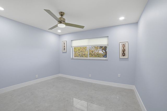 300 SW Golfview Terrace 142, Boynton Beach, FL 33426