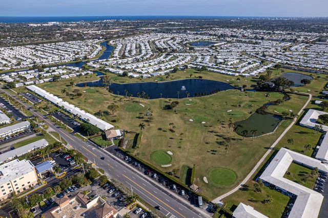 300 SW Golfview Terrace 142, Boynton Beach, FL 33426