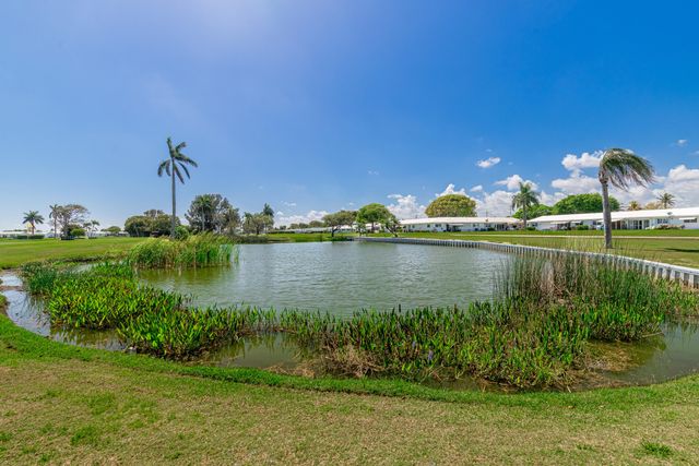 300 SW Golfview Terrace 142, Boynton Beach, FL 33426