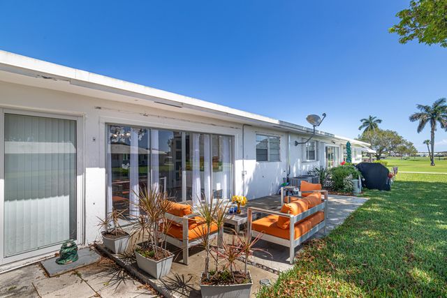 300 SW Golfview Terrace 142, Boynton Beach, FL 33426
