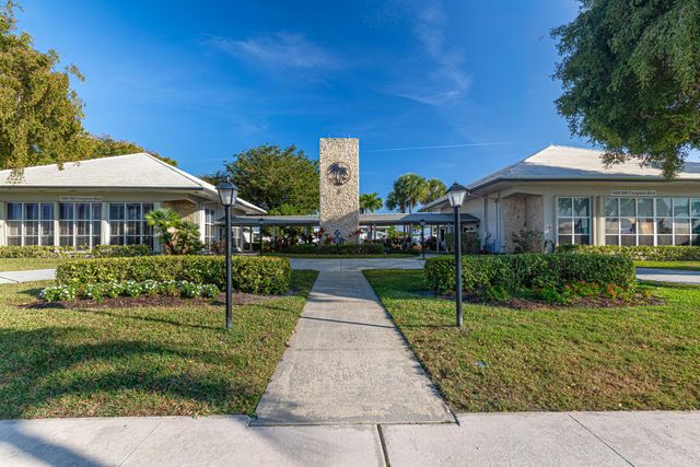 300 SW Golfview Terrace 142, Boynton Beach, FL 33426