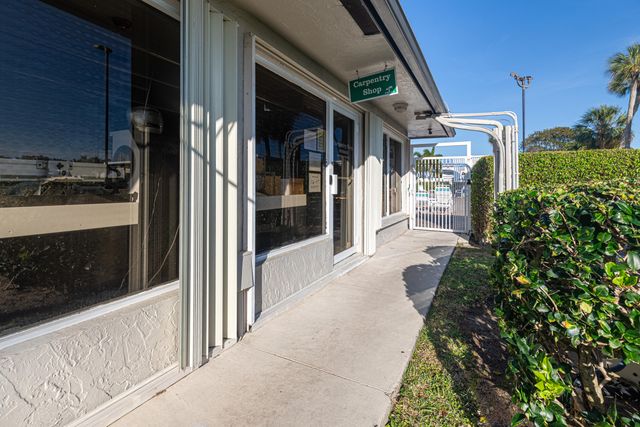 300 SW Golfview Terrace 142, Boynton Beach, FL 33426