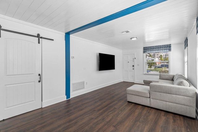 126 NE 4th Avenue, Delray Beach, FL 33483