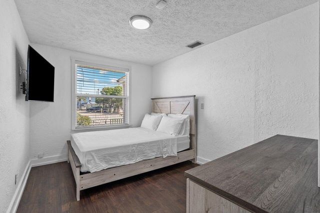 126 NE 4th Avenue, Delray Beach, FL 33483