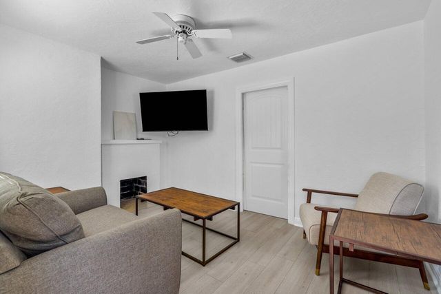 126 NE 4th Avenue, Delray Beach, FL 33483