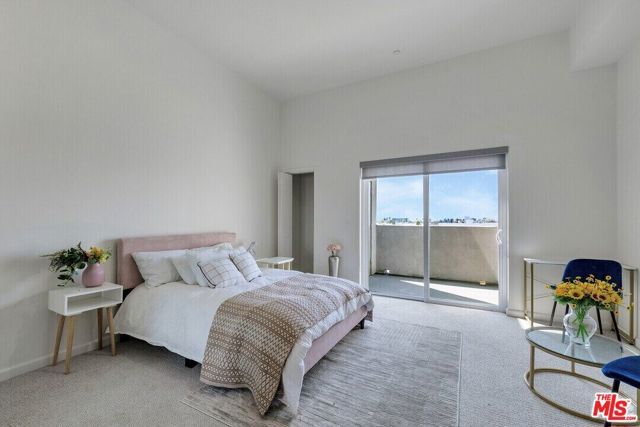 983 Dewey Avenue 204, Los Angeles, CA 90006