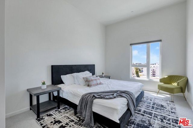983 Dewey Avenue 204, Los Angeles, CA 90006