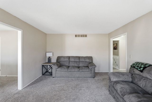 2306 N Addison Cir, Wichita, KS 67226