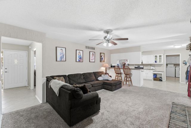 2306 N Addison Cir, Wichita, KS 67226