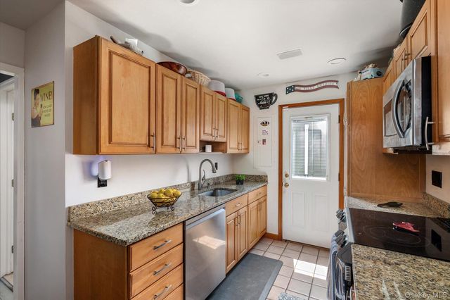 340 Seaford Avenue, Massapequa, NY 11758