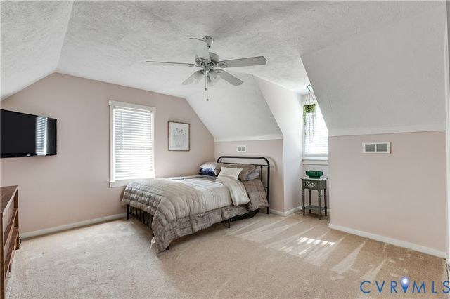 7078 McCauley Ln, Mechanicsville, VA 23111