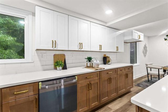 4531 Riverwood Cir, Decatur, GA 30035