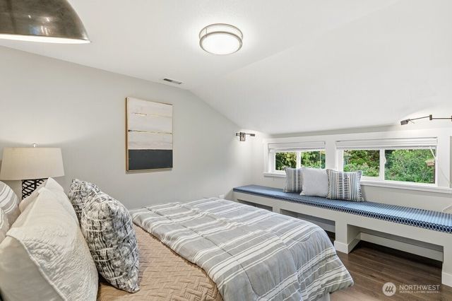 2122 N 128th Street, Seattle, WA 98133