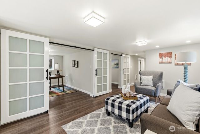2122 N 128th Street, Seattle, WA 98133