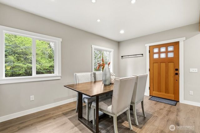 2122 N 128th Street, Seattle, WA 98133