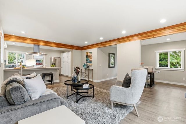 2122 N 128th Street, Seattle, WA 98133