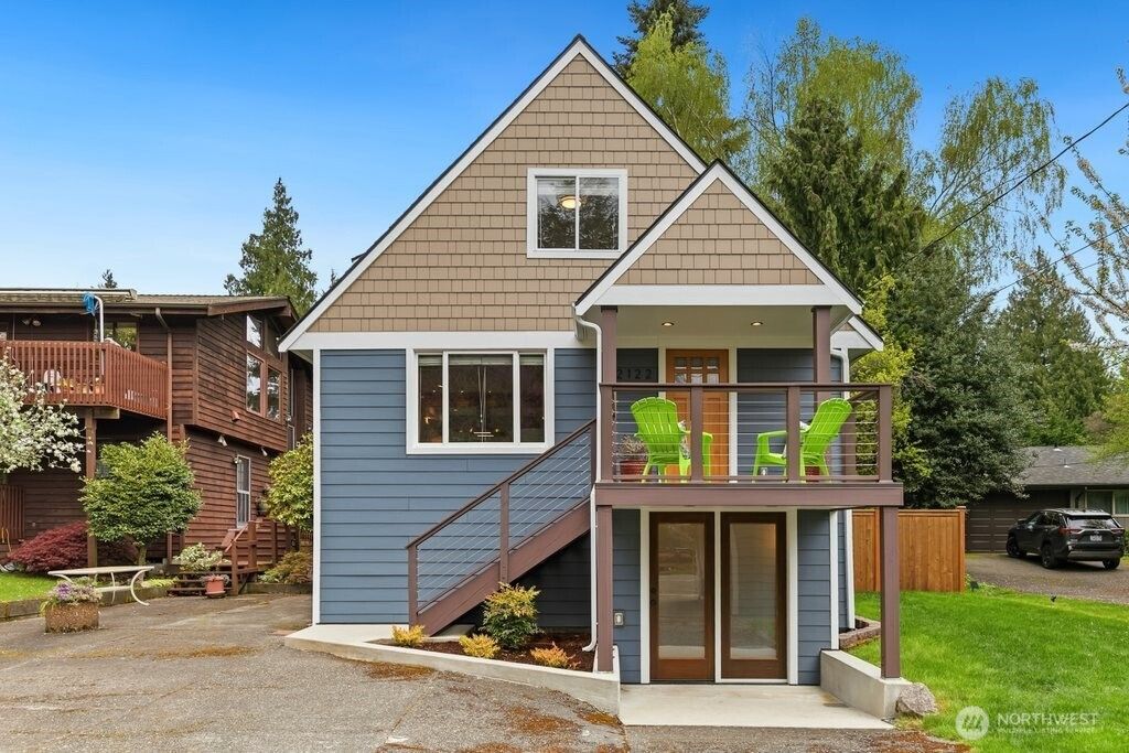 2122 N 128th Street, Seattle, WA 98133