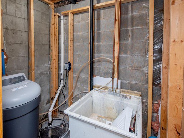 3751 Thomas Court, Vadnais Heights, MN 55127