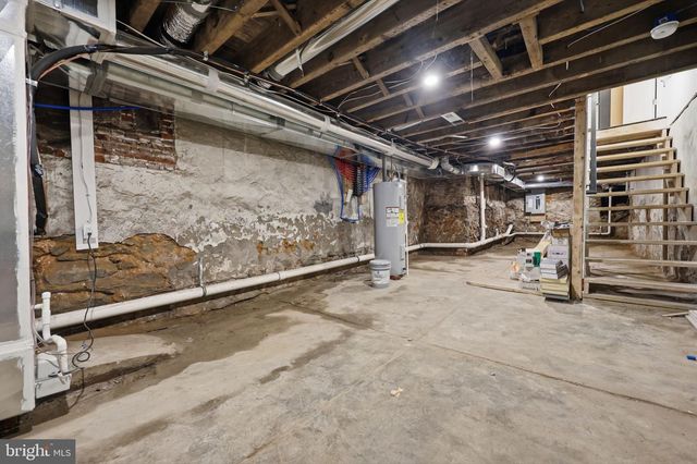 5517 HUNTER ST, Philadelphia, PA 19131