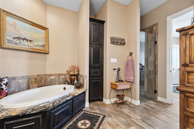 7765 Reed Road, Azle, TX 76020