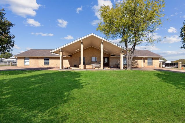 7765 Reed Road, Azle, TX 76020