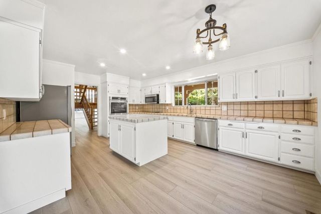 623 High Street, Santa Cruz, CA 95060