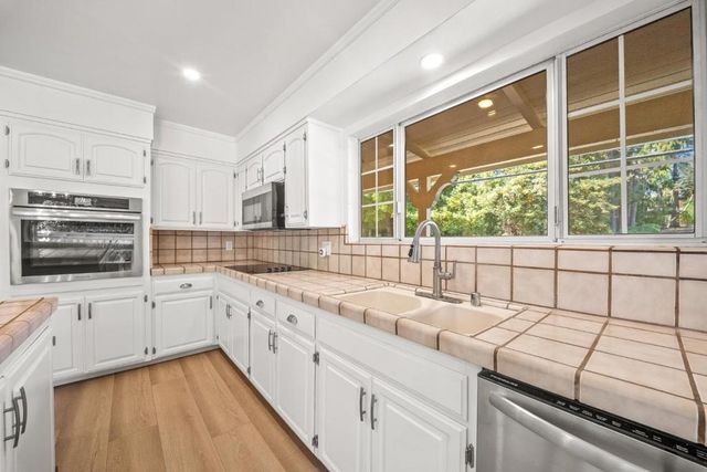 623 High Street, Santa Cruz, CA 95060