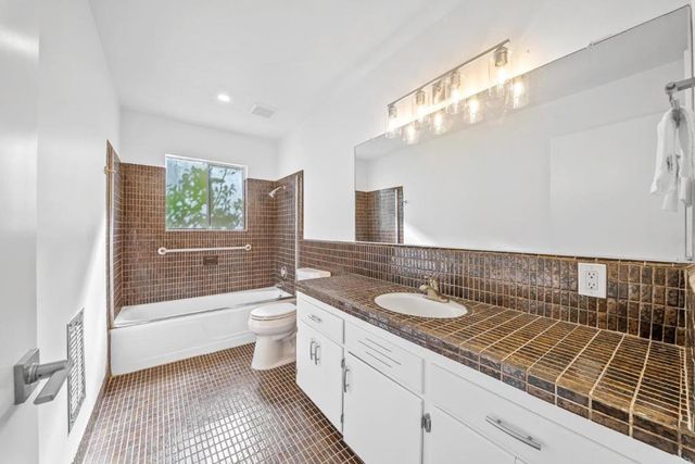 623 High Street, Santa Cruz, CA 95060