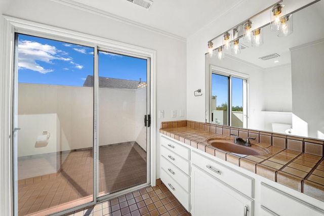 623 High Street, Santa Cruz, CA 95060