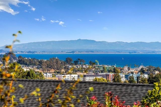 623 High Street, Santa Cruz, CA 95060