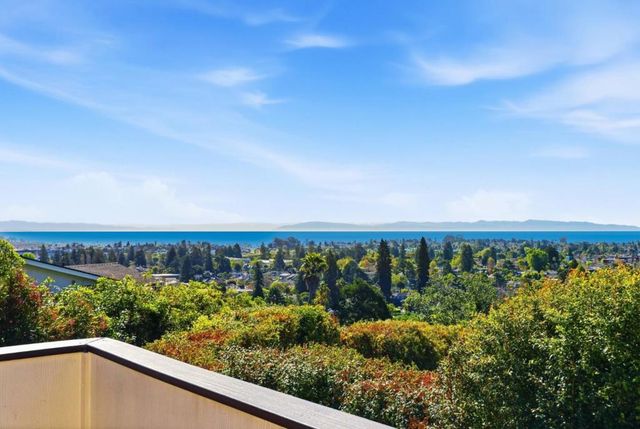 623 High Street, Santa Cruz, CA 95060