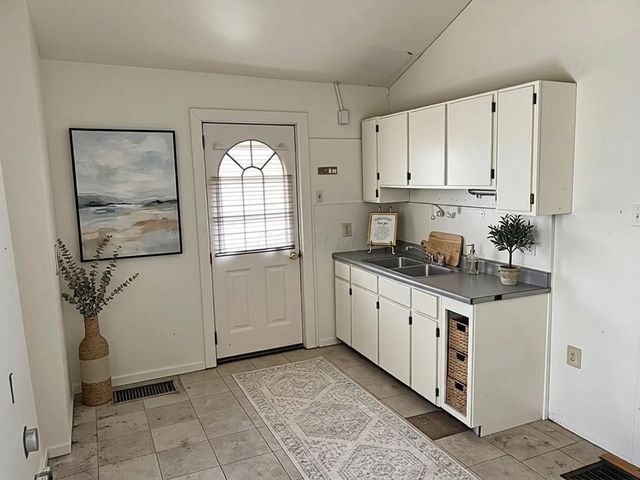 1024 W Pleasant Street, Springfield, OH 45506