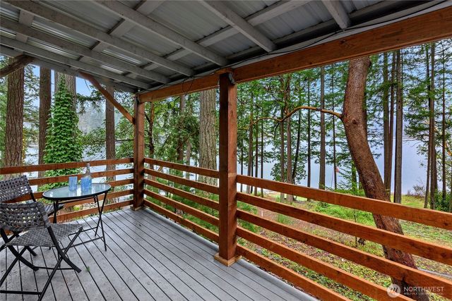 15233 NE Sunset Ave NE, Keyport, WA 98345