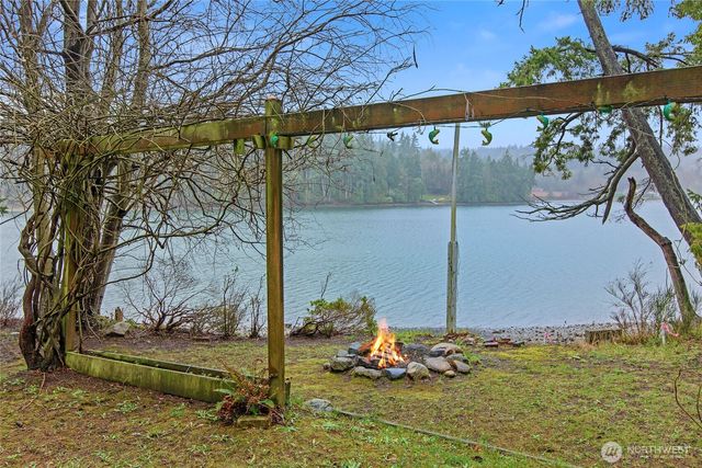 15233 NE Sunset Ave NE, Keyport, WA 98345