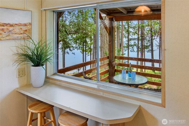 15233 NE Sunset Ave NE, Keyport, WA 98345