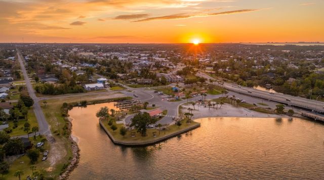 302 Michigan Avenue, Lynn Haven, FL 32444