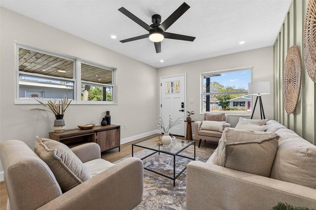 5018 CHANCELLOR STREET NE, St Petersburg, FL 33703