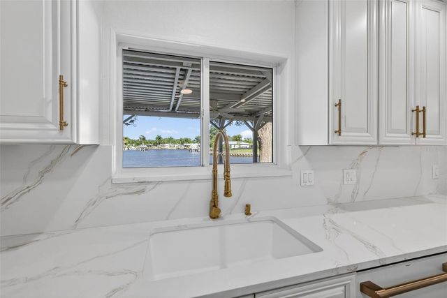 6497 CAPE HATTERAS WAY NE 3, St Petersburg, FL 33702