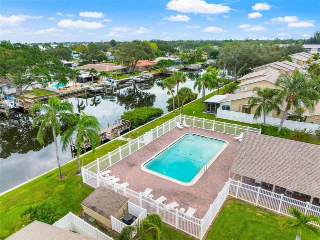 6497 CAPE HATTERAS WAY NE 3, St Petersburg, FL 33702